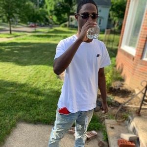 Meet your Posher, Earl